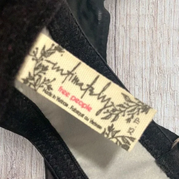 NWT Free People Heartthrob Underwire Bra Black XS - Picture 11 of 12